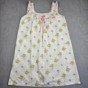 Vintage JCPenney Night Gown Womens Large Strawberries Knee Length Cottagecore